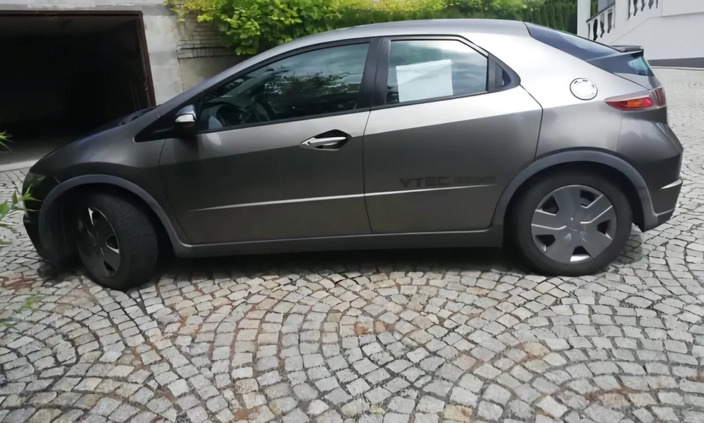 Honda Civic cena 11900 przebieg: 274300, rok produkcji 2007 z Hel małe 22